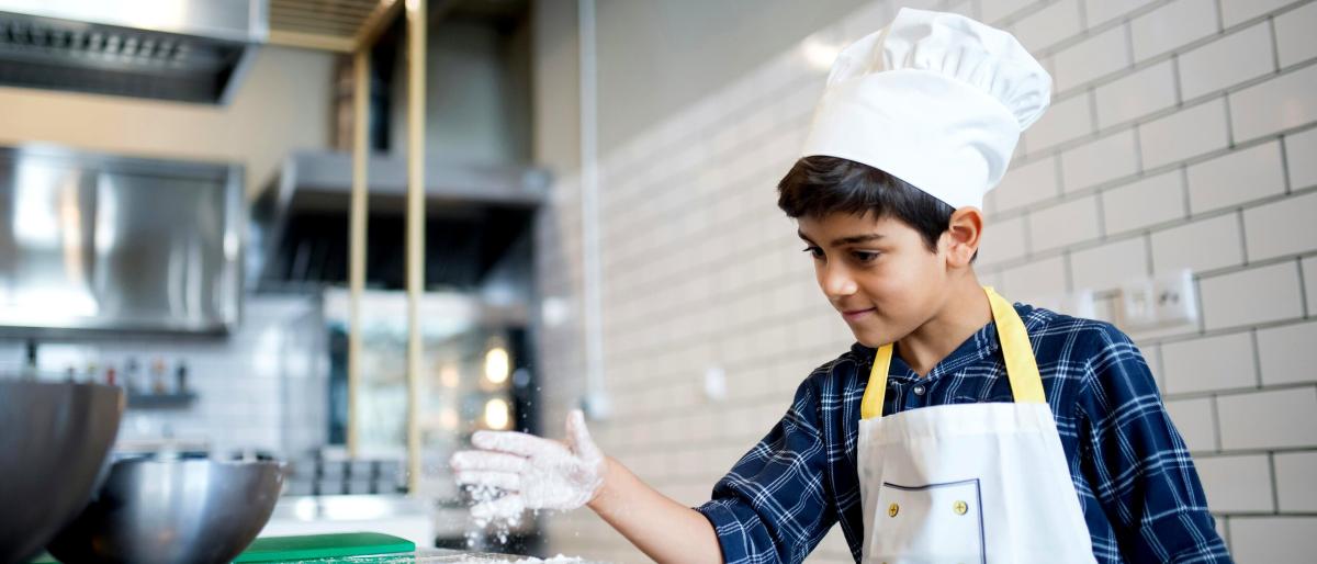 child-chef-flour