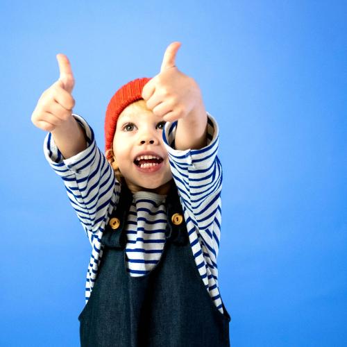 kid-thumbs-up