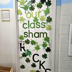 door-decorating-contest-01-rotated
